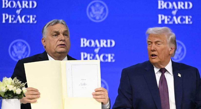 Nem tudja, nem mondja a kormány, mennyibe került Orbán davosi kiruccanása, de az kiderült, hogy tízfős kísérettel utazott