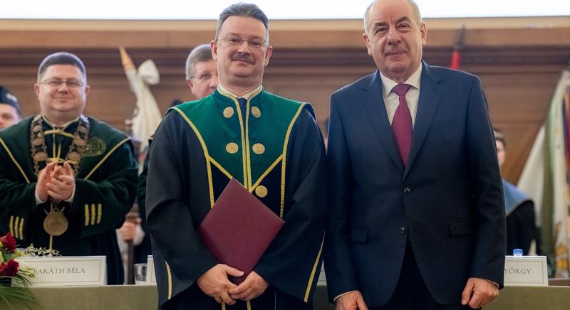 Átvette megbízási okiratát a Debreceni Egyetem következő rektora
