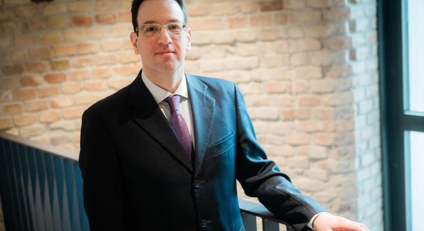 „Kicsi az esélye, hogy Orbán Viktort vád alá helyezzék, de Rogán Antal személy szerinti büntetőjogi felelőssége megállapítható”