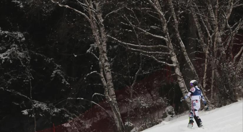 „Nem ez életem legrosszabb pillanata, de a pályafutásomé igen” – ezért vonult el a fák közé az élről kiesett norvég síelő