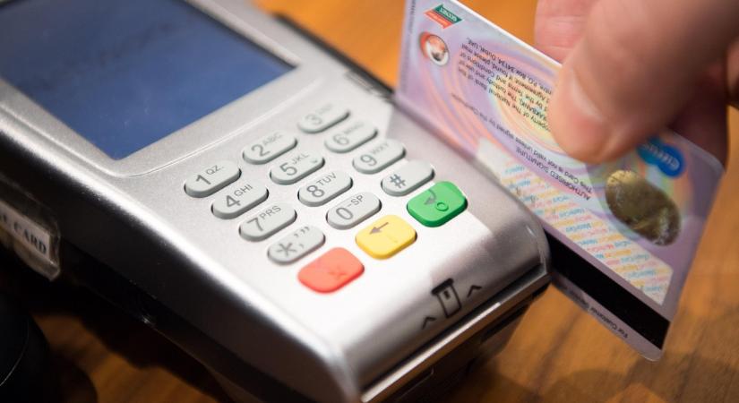 Vége az ingyenes havidíjnak, márciustól fizetni kell ezért is