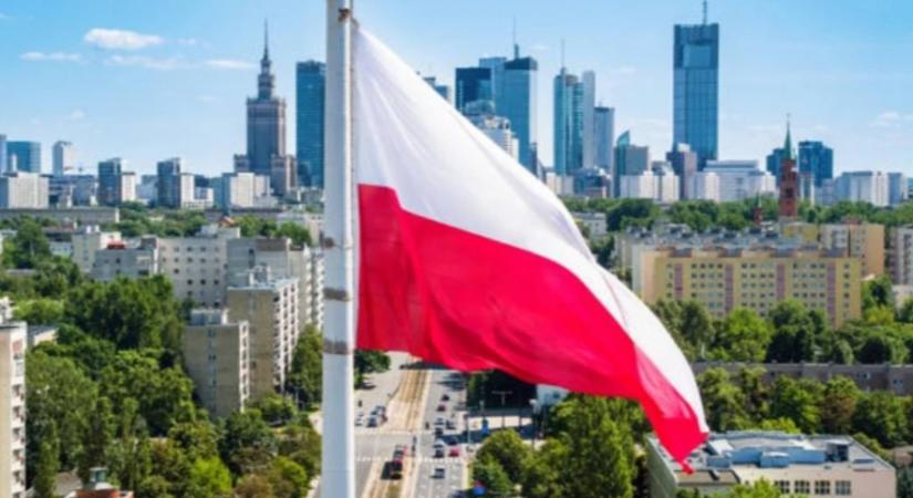 Lengyelország február 20-án kilép az ottawai aknatilalomról szóló egyezményből