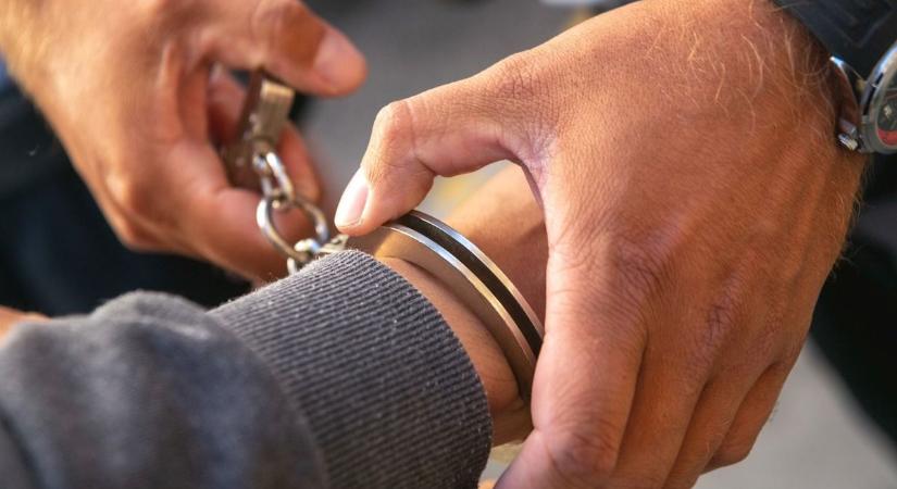 Ebéd miatt tört ki a balhé, ököllel ütötte élettársát a debreceni férfi