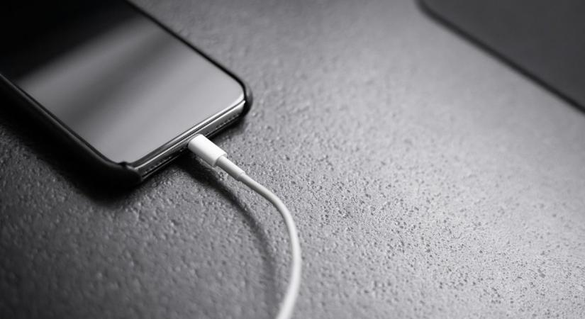 Ha nem figyelsz erre töltés közben, tönkreteheted a telefonodat