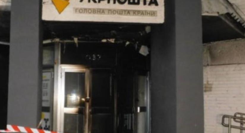 Több postahivatalt felgyújtottak a katonai behívók miatt