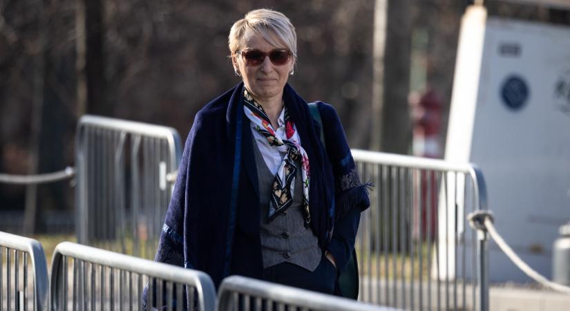 Czunyiné szerint férje hibázott, amikor arról írt, kuvaszokat kellett volna küldeni az oroszlányi tüntetőkre