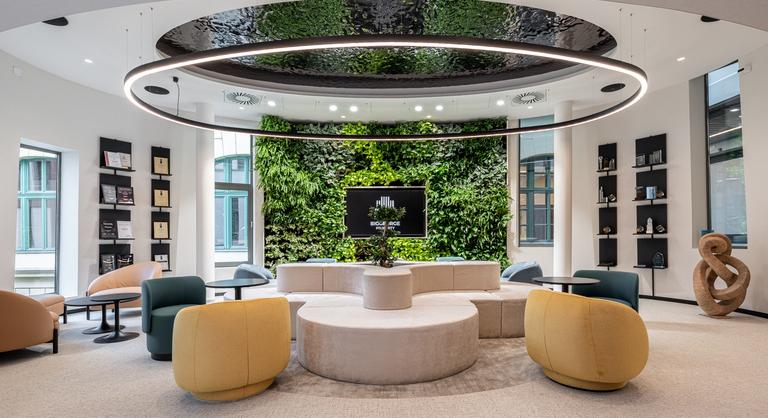 Elmagányosodás és szorongás ellen harcol a metamorfózis a magyar irodákban