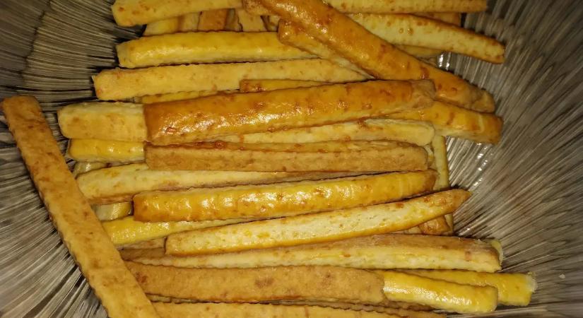 Tavaszi sajtos rúd recept: nálunk elmaradhatatlan