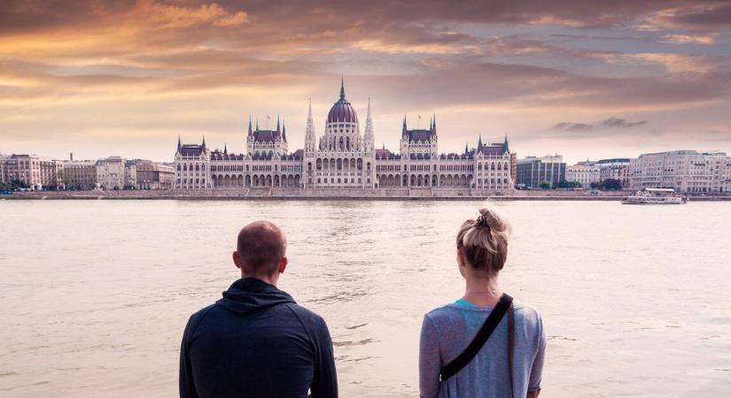 Csúnya bizonyítványt kapott a magyar demokrácia