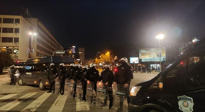Az újvidéki erőszak a csőcselék törvényének bevezetéséhez vezet