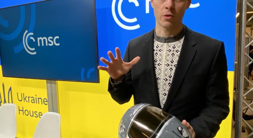 „Én csak egy srác vagyok Kijevből, aki tisztelegni akart a megölt társai előtt, de nem hagyták”