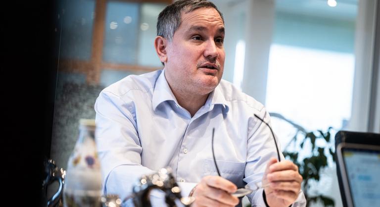 Nagy Márton megfenyegette a bankokat: öt maradhat, a többi mehet