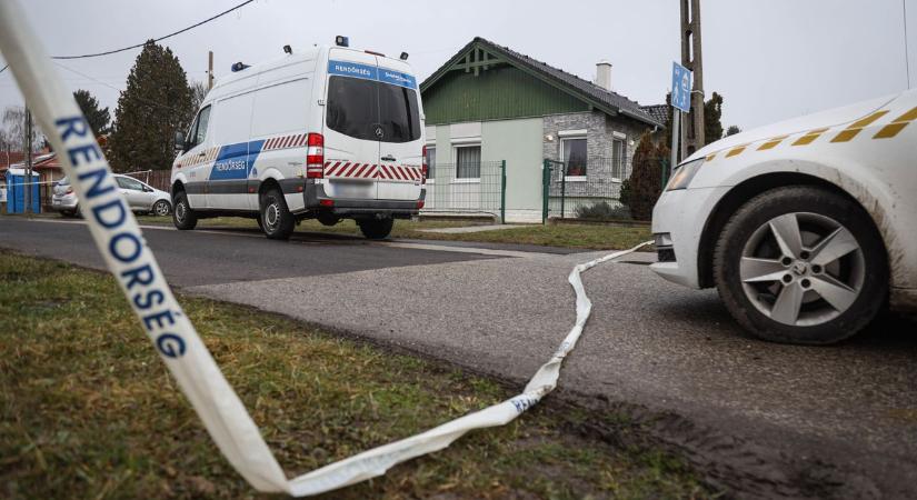 A postás talált rá a meggyilkolt férfira, lassan egy napja tart a helyszínelés