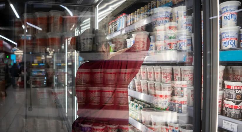 Segítünk Lázár Jánosnak, hogyan lesz a 140 forintos tejből 400 forintos, mire a boltba ér