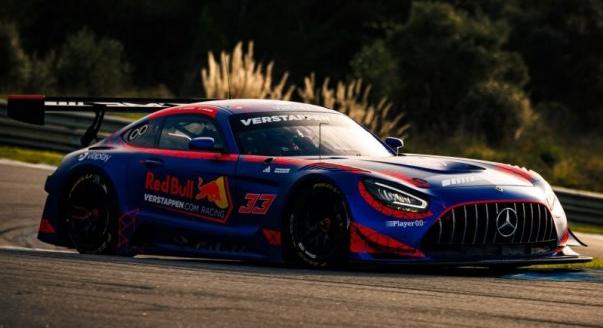 Verstappen a GT-ről: Sokat foglalkozom vele