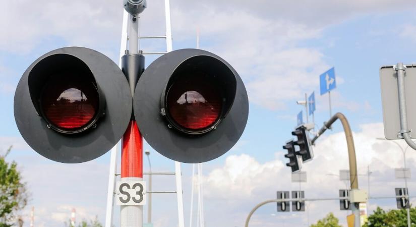 Megtámadtak és megharaptak egy vasútőrt Miskolcon a pályaudvaron