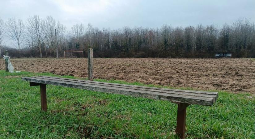 Dominóként dőlnek be a baranyai kiscsapatok – nem lassul a folyamat