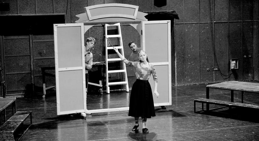 Fából faragott mese, élő varázslat – Táncban kel életre Pinokkió Sepsiszentgyörgyön