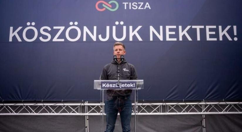 Mindent egy lapra tett fel a Telex: téboly, ahogyan Magyar Pétert segíti a „„„független””” lap