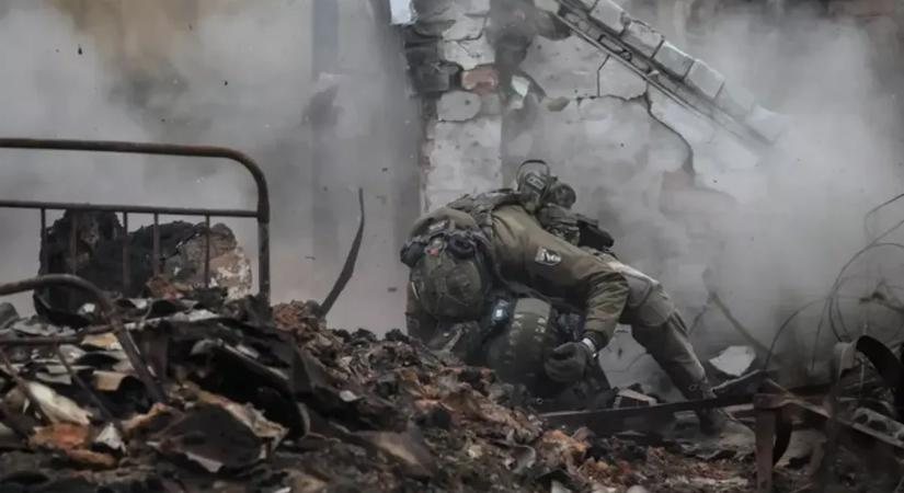 Síró gyerekei szeme láttára lőtték le a menekülő ukrán édesapát