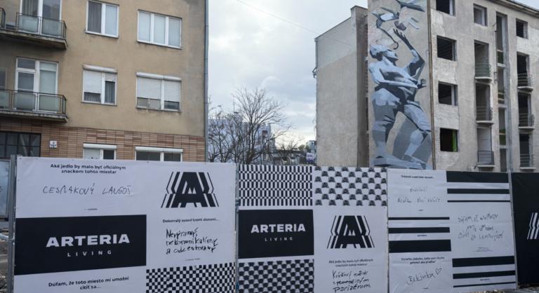 Megújul a pozsonyi Kő tér: kezdődnek a munkálatok a volt Kyjev szálló környékén