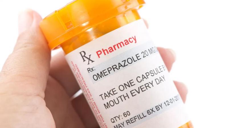 Figyelem: súlyos mellékhatásokat azonosítottak a magyarok körében népszerű gyógyszernél!