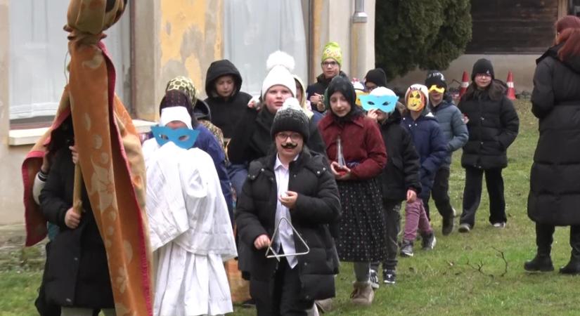 Rozgonyis télbúcsúztató