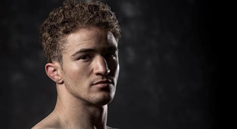 Orbán Viktor mögött ült az évértékelőn! "Bűnéért” az MMA-harcos influenszert coming outra kényszerítette a balliberális oldal