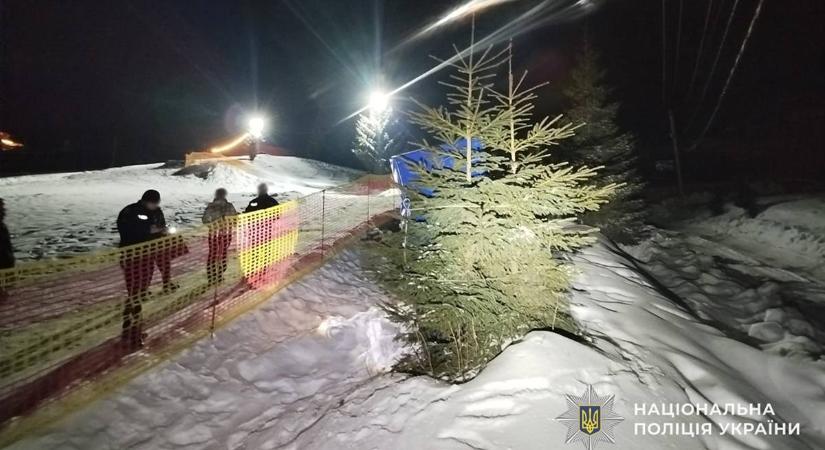 Fenyőfának ütközött: megsérült egy 10 éves fiú a Drahobrat üdülőhelyen