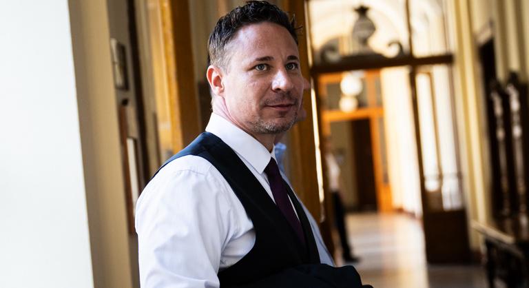 „Én szóltam az államtitkár úrnak, hogy nevezzék már ki” – folytatódott a Schadl–Völner-per