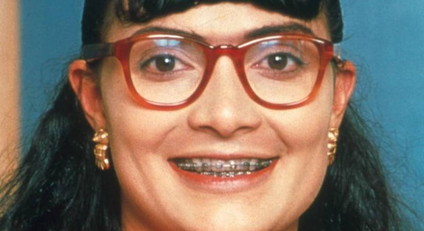 Ő volt Betty, a csúnya lány: az 52 éves Ana María Orozco dögösebb, mint valaha