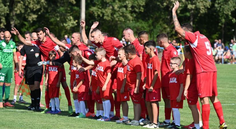 Sérülések nehezítette ősz után a fiatalokra épít tavasszal a Szajol