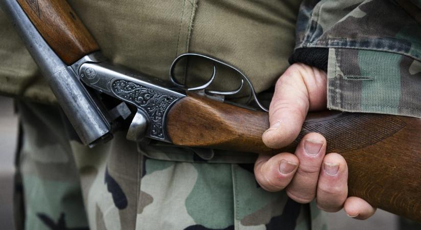 Súlyosabb büntetést kaphat a vadász, aki szétlőtte egy túrázó lábát a Bükkben