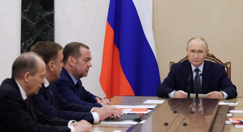 Orosz törvény: az FSB utasítására lekapcsolható lehet az internet