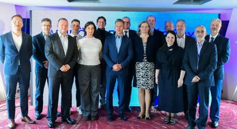 Baloldal újratöltve: a Gyurcsány-korszak egyik legnagyobb korrupciógyanús ügyében érintett tiszás tanácsadó felesége is jelölt lett