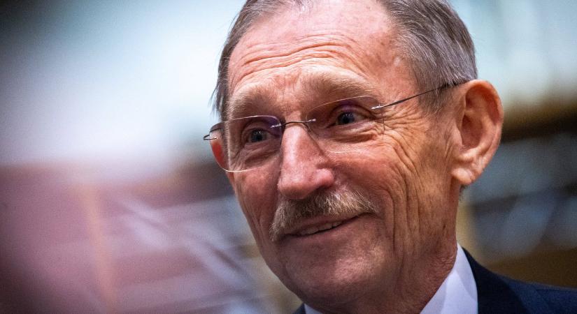 Így nézett ki 18 évesen Pintér Sándor, döbbenet, ettől a képtől napokig nem jutsz majd szóhoz