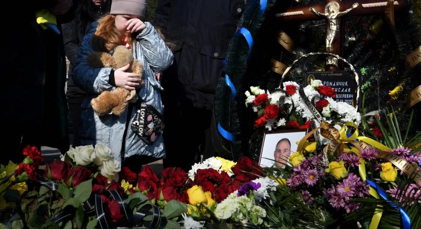 Az ukrán fronton elesett katonák a haláluk után is utódokat nemzenek