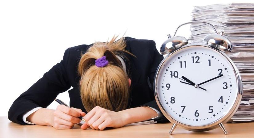 Mellékállás 2026-ban: aki ma csak egy helyen dolgozik lemarad? – Három fiatal története