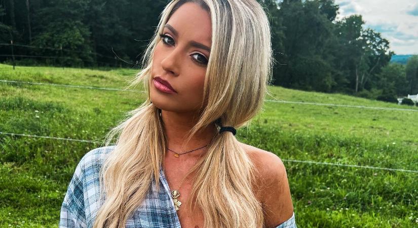 Athenának nehéz lehet nemet mondani. Ugye? Igen