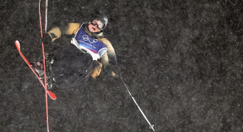 Hiba csúszott a számításba a téli olimpián, olyan dolog történt élő adásban, ami miatt azonnal megállították a versenyt