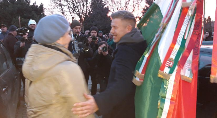 Lázár János szavaira is reagált Magyar Péter a hajdúszoboszlói fórumán