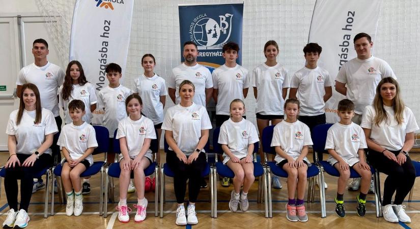 Izguljunk közösen a tévé képernyője előtt a Bem-iskola csapatáért!