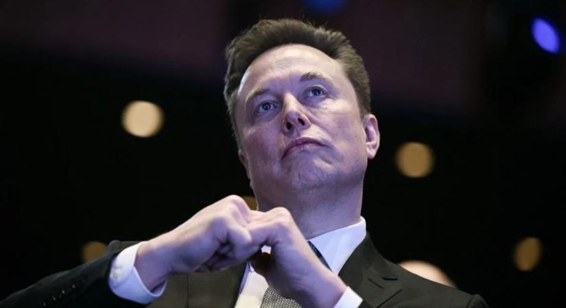 Súlyos botrány az X-nél: Elon Musk csetrobotját szexuális tartalmak miatt vizsgálja az EU