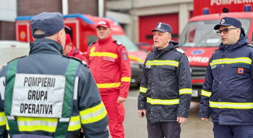 Készenlétben a katasztrófavédelem – Több ezer tűzoltó várja az ítéletidőt