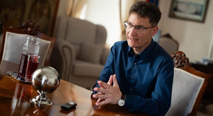 Cser-Palkovics a tiszás jelölteket is meghívja magához egyeztetni, az indulóknak pedig azt javasolja, hogy beszéljenek egymással