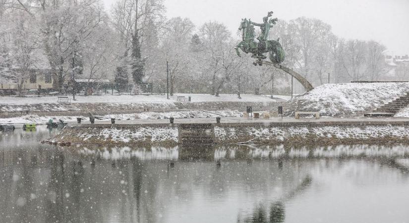 Szerdán hózáporral, napsugárral és élénk széllel is találkozhatunk a Kisalföldön