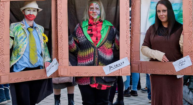 Sherlock Holmes, Picasso és jegesmedve is részt vett a büki télbúcsúztató farsangi felvonuláson