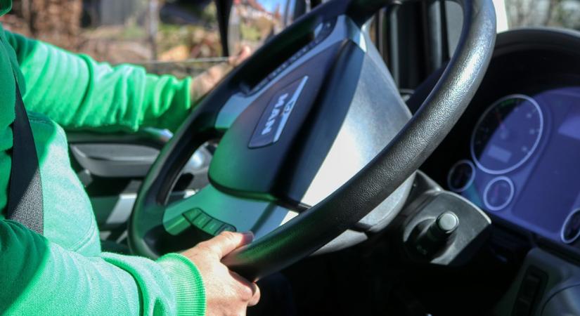 Támogatás a gyerekvédelemben nevelkedő fiatalok jogosítványszerzéséhez