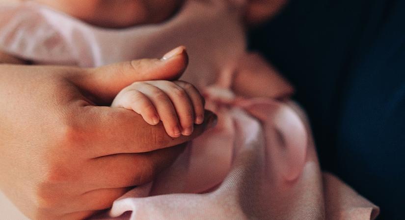 Veszélyben a jövő nyugdíja? Történelmi mélyponton a születésszám Európában, hazánk sem kivétel