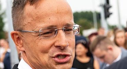 Szijjártó soha nem látott beavatkozást vizionál a választáson Kijev, Brüsszel és Berlin részéről